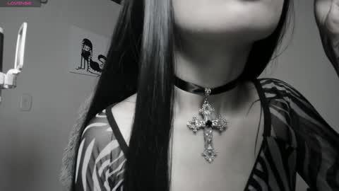    im expecting 300 thumbs up on my altar online show from 01-17-25, 09:50