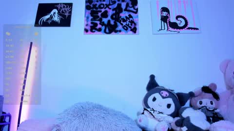    im expecting 300 thumbs up on my altar online show from 05-15-26, 11:45