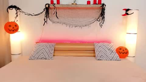 Sati online show from 10-24-25, 07:05