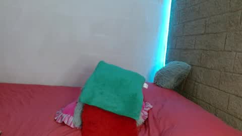 Snapshot of sativa_29 chatting on 12-22-24, 07:42 Sativa online show from 12-22-24, 07:42