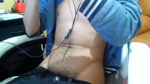 Snapshot of saturno_97 chatting on 02-02-25, 09:34 saturno_97 online show from 02-02-25, 09:34
