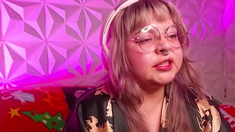 Gina George online show from 12-14-25, 02:06