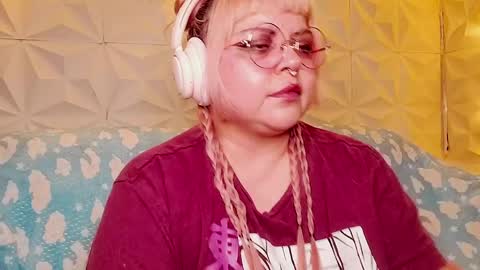 Gina George online show from 05-16-26, 12:40