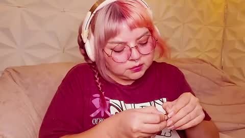 Snapshot of satyn_doll chatting on 07-26-26, 12:19 Gina George online show from 07-26-26, 12:19