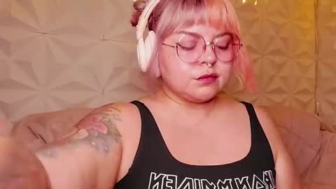Snapshot of satyn_doll chatting on 07-28-26, 01:01 Gina George online show from 07-28-26, 01:01
