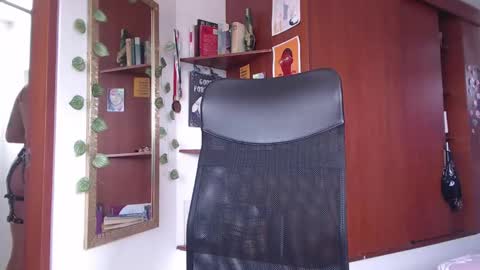 Zaren online show from 01-08-25, 04:11