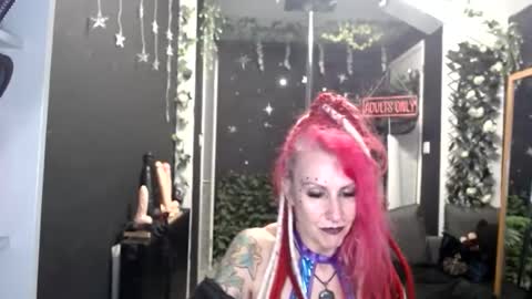 SaucySky online show from 03-20-26, 09:41