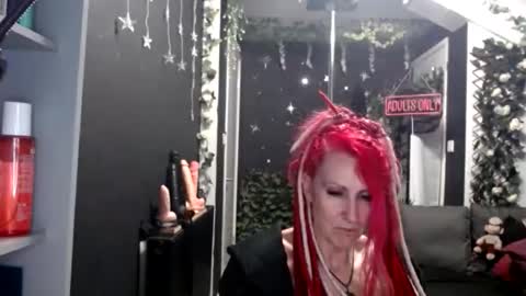 SaucySky online show from 04-02-26, 10:51