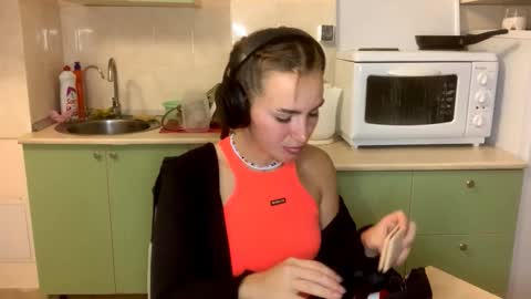Martha online show from 10-09-25, 03:10