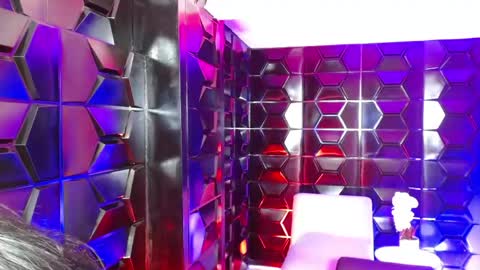 Snapshot of sauvage_lilith chatting on 05-20-26, 03:45 lilith online show from 05-20-26, 03:45