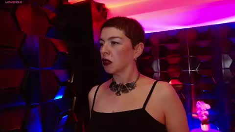 Snapshot of sauvage_lilith chatting on 07-07-26, 03:31 lilith online show from 07-07-26, 03:31