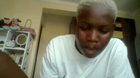 Snapshot of savagelinda01 chatting on 02-04-26, 01:06 savagelinda01 online show from 02-04-26, 01:06