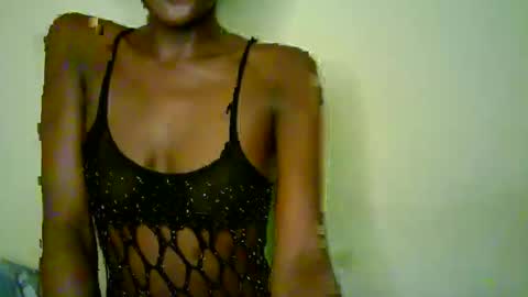 Snapshot of savagetongu3e chatting on 03-22-26, 01:25 savagetonguee online show from 03-22-26, 01:25