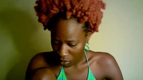 Snapshot of savagetongu3e chatting on 03-23-26, 04:38 savagetonguee online show from 03-23-26, 04:38