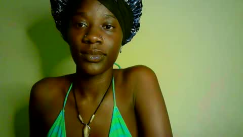 Snapshot of savagetongu3e chatting on 03-24-26, 04:23 savagetonguee online show from 03-24-26, 04:23