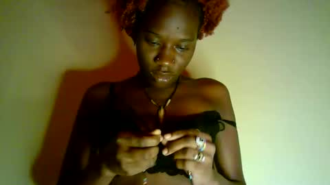 Snapshot of savagetongu3e chatting on 03-26-26, 02:17 savagetonguee online show from 03-26-26, 02:17