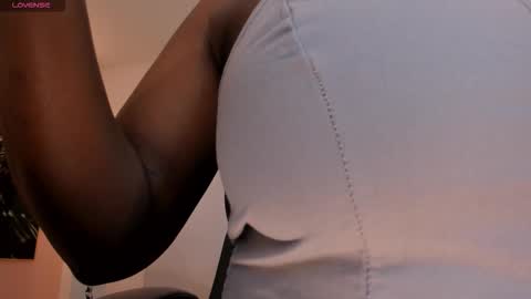 S a v a n n a h  online show from 09-15-25, 11:43