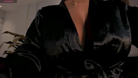 S a v a n n a h  online show from 10-28-25, 10:30