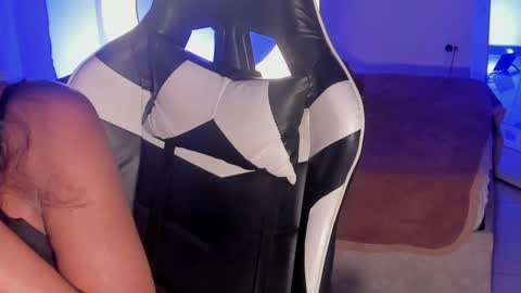 Savannahwildee online show from 02-09-25, 09:37