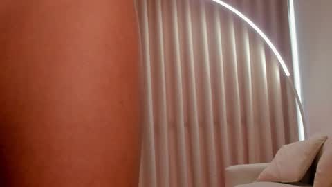 Savannahwildee online show from 09-11-25, 12:27