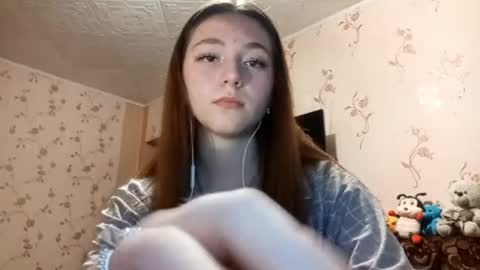 Sophie online show from 09-13-25, 05:13