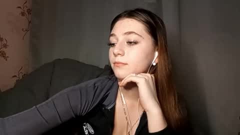 Sophie online show from 10-09-25, 03:32