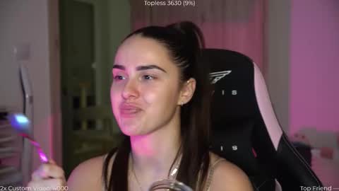 Naomi online show from 11-20-25, 07:46