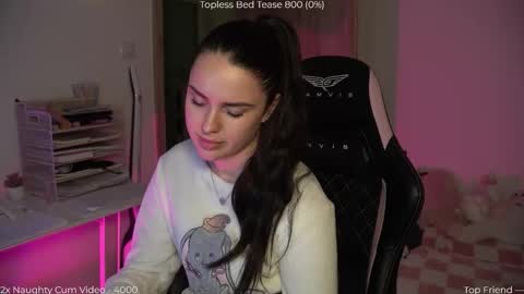 Snapshot of savvage_play chatting on 02-07-26, 08:01 Naomi online show from 02-07-26, 08:01