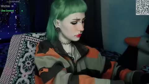 pronoun she. name Mary. age 21. online show from 03-10-26, 07:08