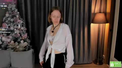 Snapshot of sayllis chatting on 04-18-26, 11:38 Ellis 3 online show from 04-18-26, 11:38