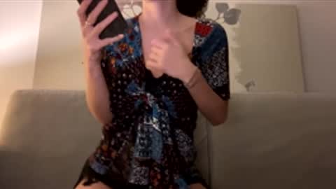 Snapshot of saymym chatting on 12-15-25, 08:35 saymym online show from 12-15-25, 08:35