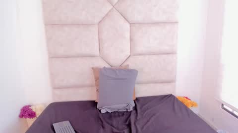 scaarlett_22 online show from 10-29-25, 06:31