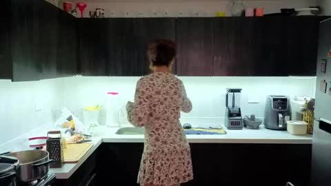 Venus online show from 05-27-26, 03:42