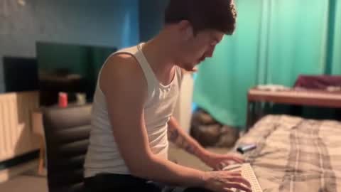scallylad03 online show from 07-18-26, 07:28
