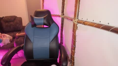 scarbadgirl_ online show from 06-06-26, 03:44