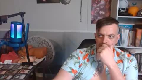 Snapshot of scarecrow2wm chatting on 03-22-26, 09:51 Kent Clark online show from 03-22-26, 09:51