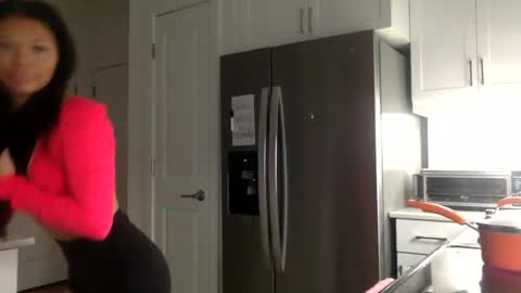 Snapshot of scarjoyce chatting on 12-19-25, 12:06 scarjoyce online show from 12-19-25, 12:06