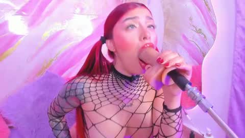 scarleett jones online show from 05-27-26, 10:18