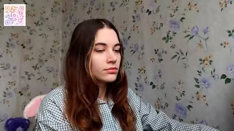 Snapshot of scarlet1flowers chatting on 11-07-25, 09:31 Kira online show from 11-07-25, 09:31