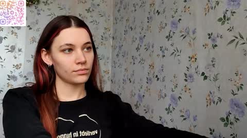 Snapshot of scarlet1flowers chatting on 01-09-26, 09:56 Kira online show from 01-09-26, 09:56