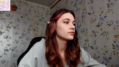 Snapshot of scarlet1flowers chatting on 03-18-26, 10:51 Kira online show from 03-18-26, 10:51