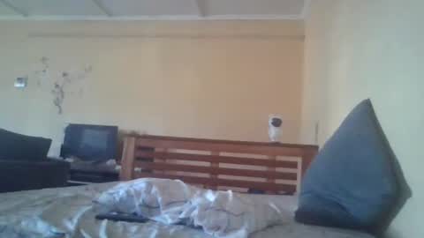 scarlet_25142359 online show from 10-26-25, 02:12