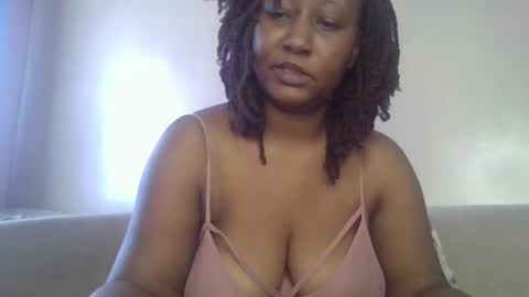 scarlet_25142359 online show from 12-02-25, 11:04