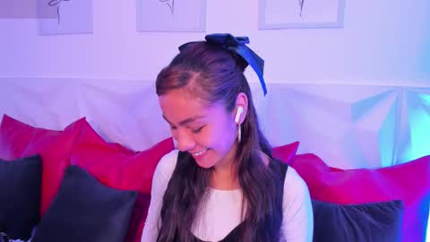 Scarlet online show from 03-19-26, 04:55