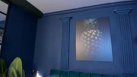 Scarlet Edwars online show from 02-11-25, 01:10