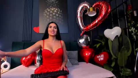 Scarlet Edwars online show from 02-14-25, 07:44