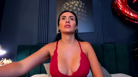 Scarlet Edwars online show from 02-17-25, 10:14