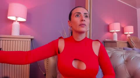 Scarlet Edwars online show from 03-12-25, 06:40