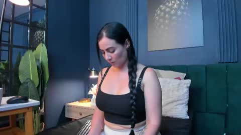 Snapshot of scarlet_edwars chatting on 07-15-26, 04:45 Scarlet Edwars online show from 07-15-26, 04:45