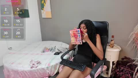 Snapshot of scarlet_glow chatting on 07-16-26, 03:51 Scarlete online show from 07-16-26, 03:51